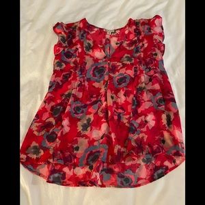 Lila Rose floral top. Size large